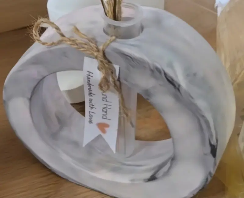 Vase in Steinform mit Reagenzglas inkl. Trockenblumen – Herz und Hand