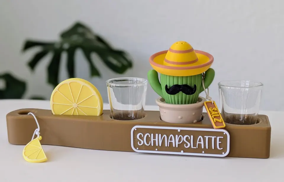 Schnapslatte Mr Nacho | 3D-Druck Set mit Salzstreuer, Schnapsgläser sowie Untersetzer, Schnapstablett | Tischdeko Geschenk – By Jana Kalbau
