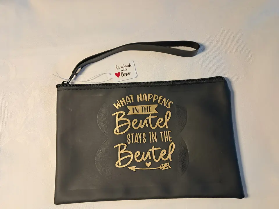 Handgelenktasche – Matthias Drwenski