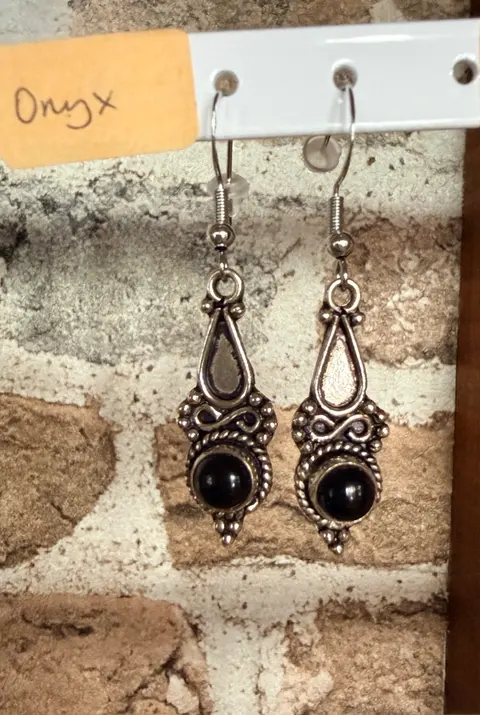 Ohrringe mit Naturstein und Stecker aus 925er Silber 