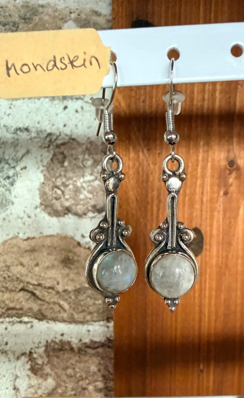 Ohrringe mit Naturstein und Stecker aus 925er Silber – Lopez Lumbi Raymundo Jose