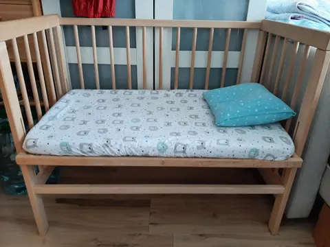 fabimax Beistellbett aus Holz inklusive Matratze