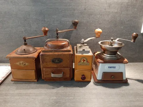 Vintage Kaffeemühlen Sammlung 4 Stück