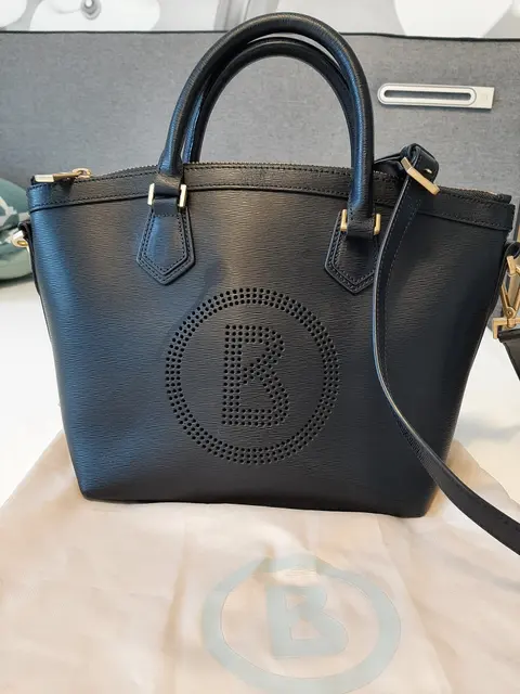 Elegante Bogner Handtasche in Dark Blue
