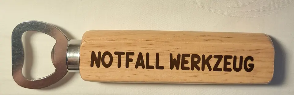 Flaschenöffner aus Holz - Notfall Werkzeug – Matthias Drwenski