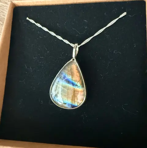 Silberkette mit Regenbogen Labradorit