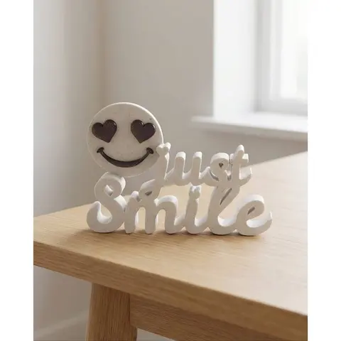 3D Emoji Schild „Nur Lächeln“ – Gute Laune Deko für Büro, Schreibtisch & Zuhause – personalisierbar