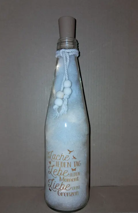 Dekorative Leuchtflasche mit Spruch