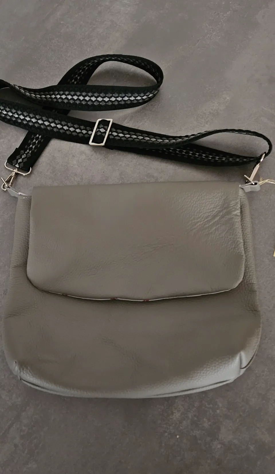 Echtledertasche grau – Sabine Müller