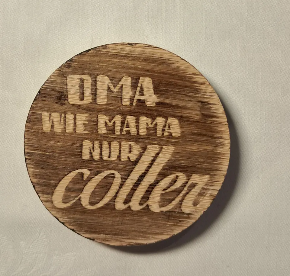Magnetischer Flaschenöffner Oma – Matthias Drwenski