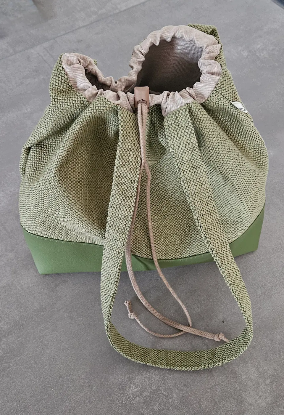 Beuteltasche grün – Sabine Müller