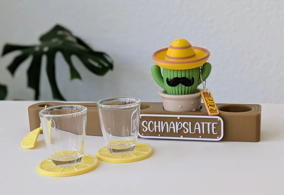 Schnapslatte Mr Nacho | 3D-Druck Set mit Salzstreuer, Schnapsgläser sowie Untersetzer, Schnapstablett | Tischdeko Geschenk – By Jana Kalbau