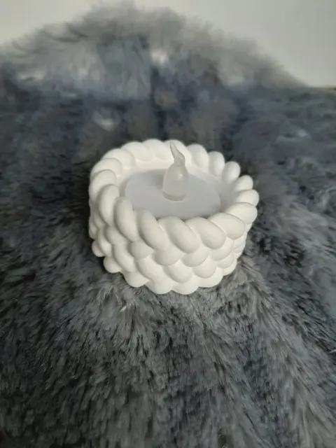 Artikel 50: Teelichthalter (gestrickt)