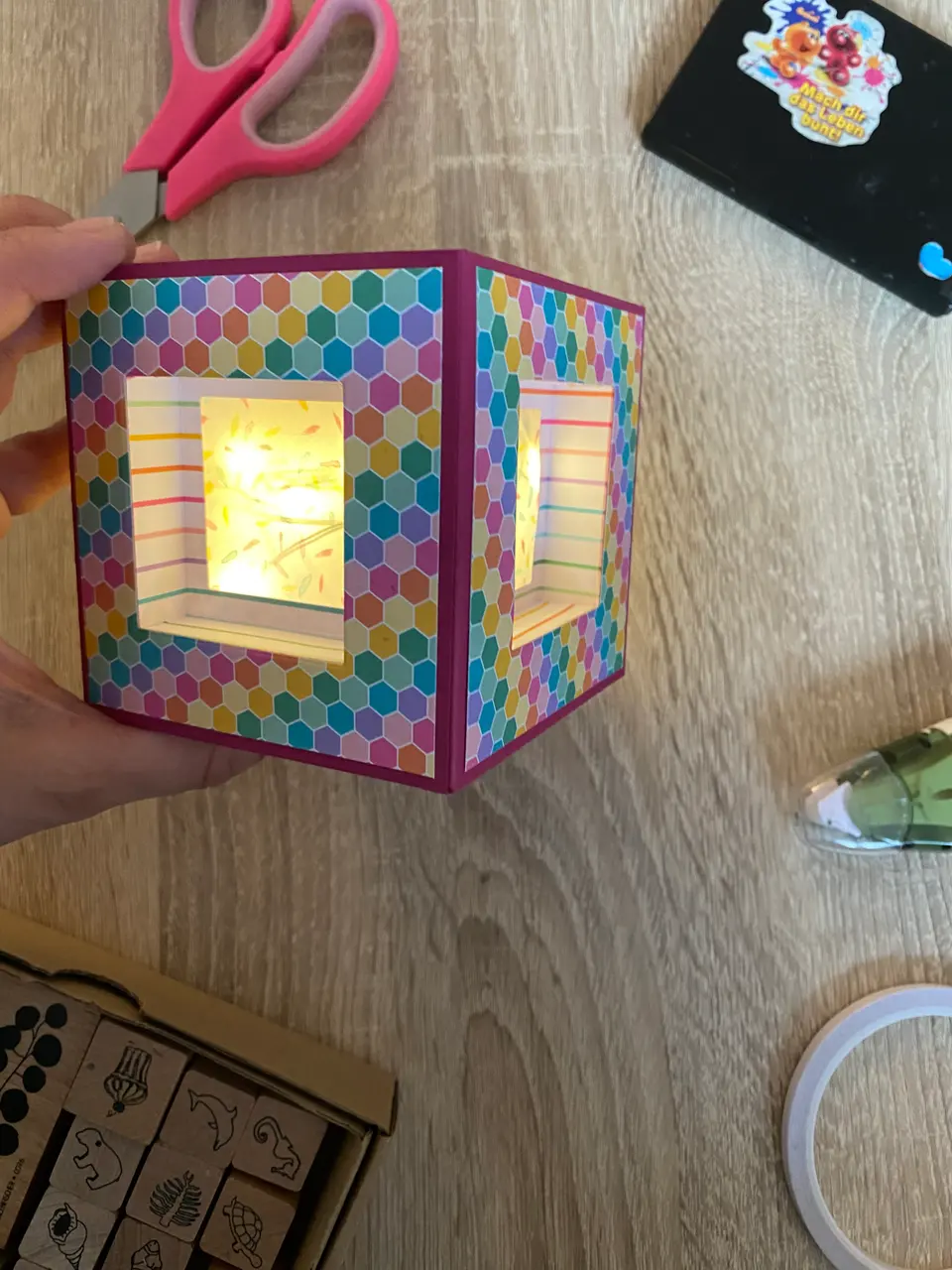 Lichtwürfel mit LED-Lichterkette – Sophia Böse