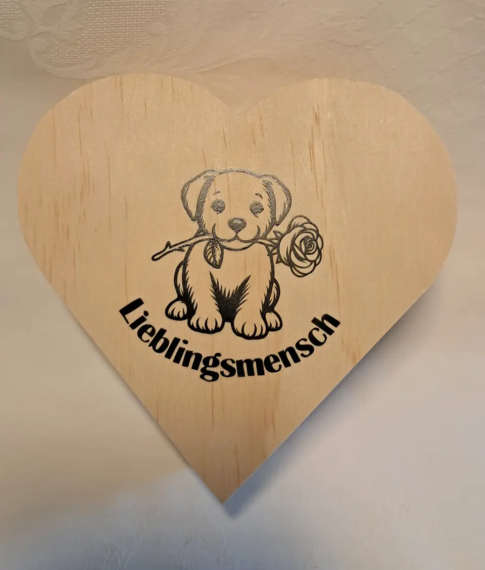 Holzherz 'Lieblingsmensch' mit Hundemotiv – Matthias Drwenski