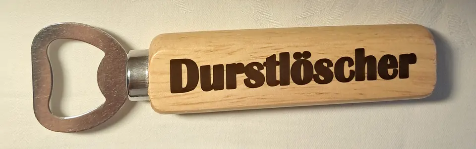 Flaschenöffner Durstlöscher aus Buchenholz – Matthias Drwenski